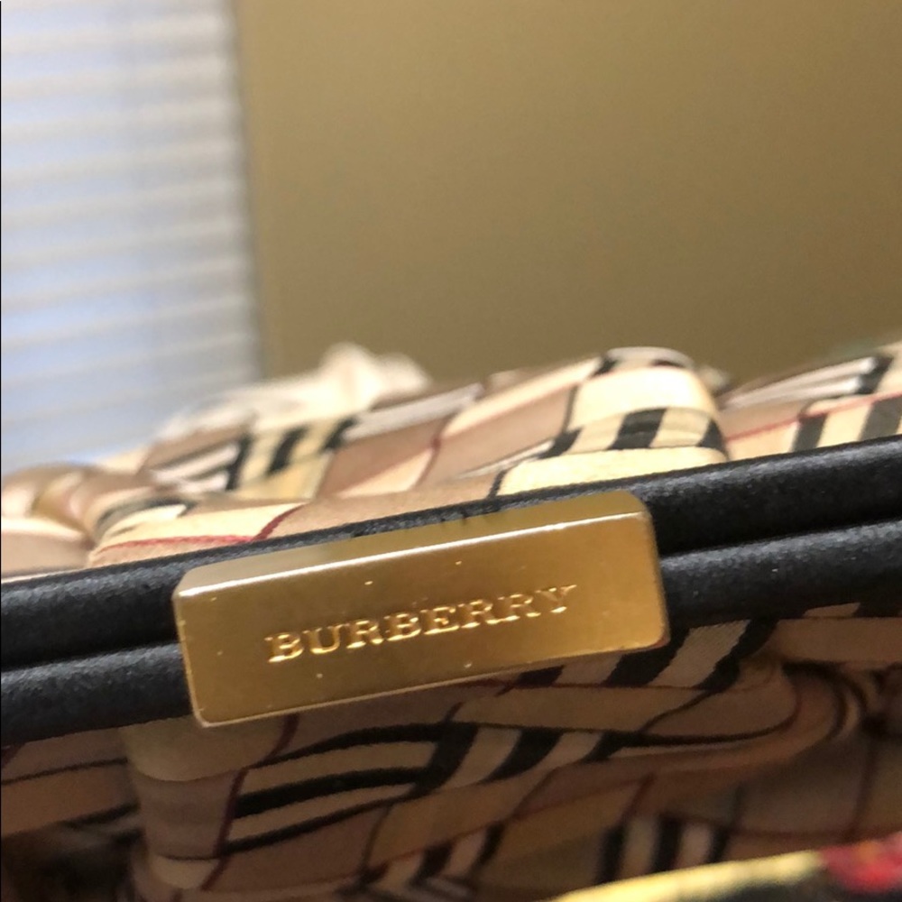 Burberry evening bag.
